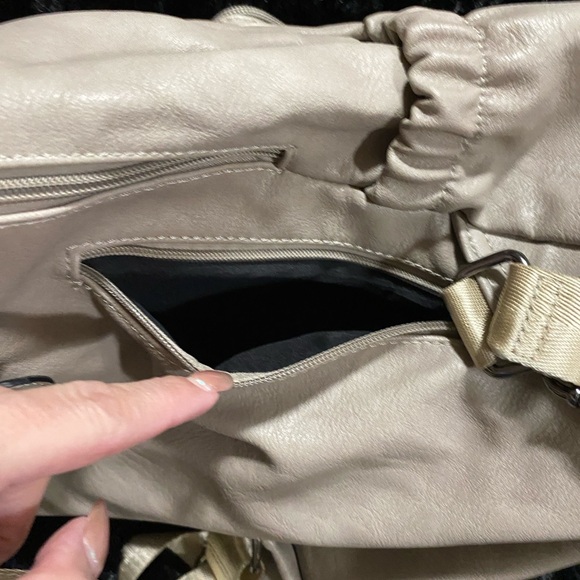 Cluci Backpack Purse Shoulder Bag - Picture 11 of 13